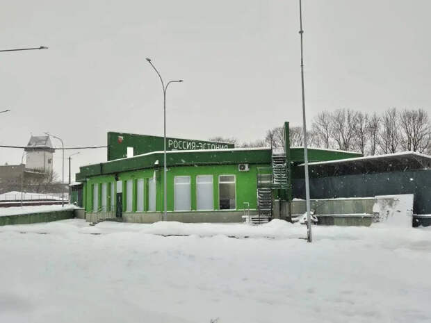 На эстонской границе скопились очереди желающих въехать в Россию до 24 февраля