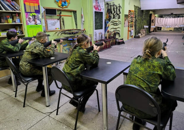 Юнармейцы Кузбасса приняли участие в соревнованиях «Боевой резерв» по стрельбе из пневматической винтовки