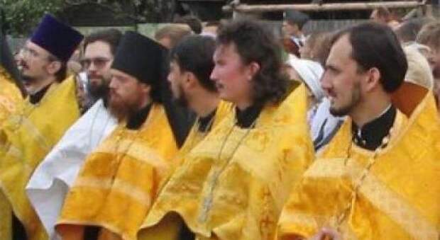 Священники УПЦ МП попали в чистилище "Миротворца"