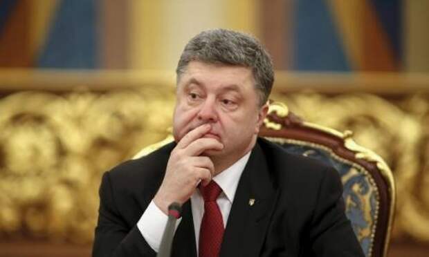 Киевский студент спросил у Порошенко, когда он отправит своих детей в АТО
