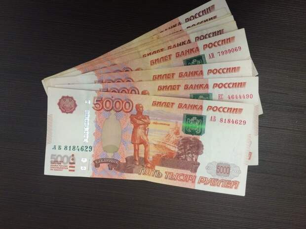 Ставки «подтолкнули» продавца магазина в Москве украсть более 100 тыс. рублей