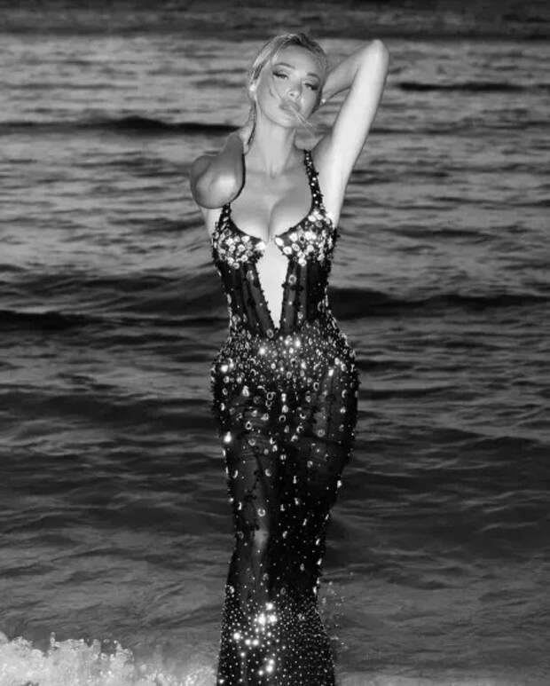 Виктория Лопырева