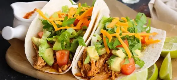 тако с курицей тако с курицей