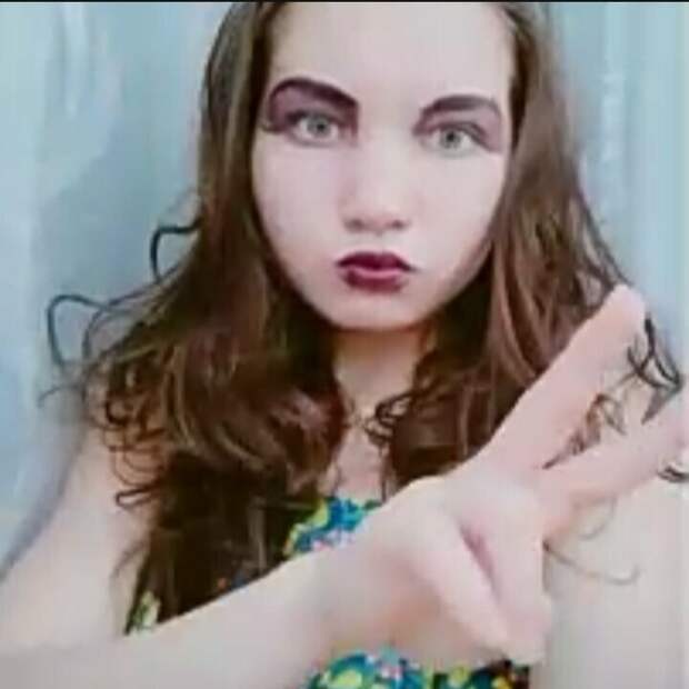 Москва не сразу строилась, вот и с макияжем точно так же девчонки, красота страшная сила, макияж, юмор