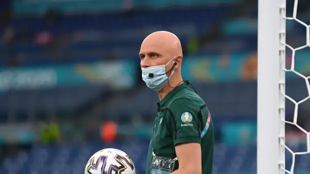 Карасёв получил назначение на матч 1/8 финала Евро-2020 Нидерланды — Чехия