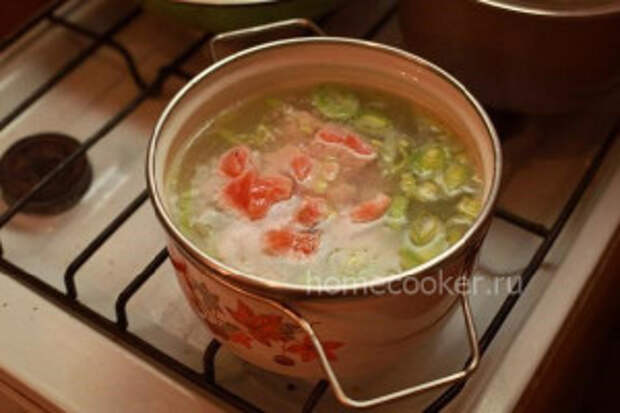 Kartofel ryka i luk 300x200 Уха со сливками по фински
