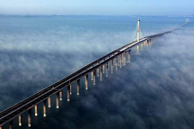 Китайский мост будоражит воображение
