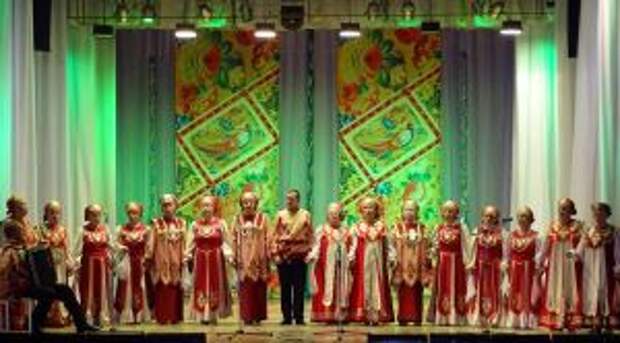 В ДК Невьянска прошел концерт «Песня — душа народная!»
