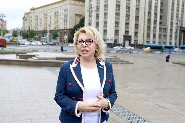 Елена Панина: Никакие информационные технологии не заменят очное обучение
