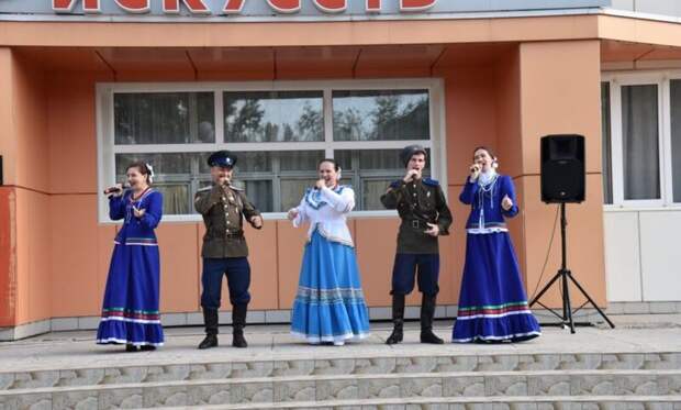 Фестивалем "Мы вместе" отметили День России в Татищевском районе
