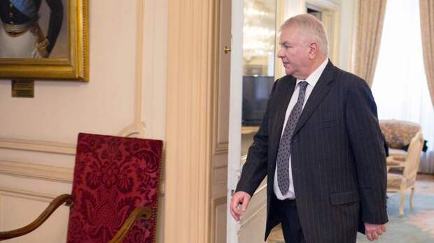 Президент Финляндии назвал поле боя единственным путем к миру на Украине