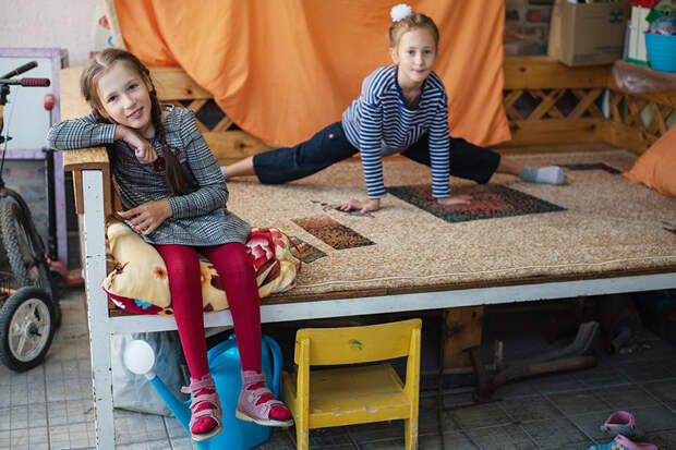 Поможем вместе: 7-летней крымчанке Серафиме нужна дорогостоящая реабилитация