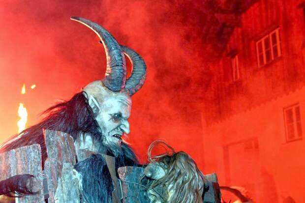 Крампус садистcкий приятель Санта Клауса krampus13 Крампус садистcкий приятель Санта Клауса
