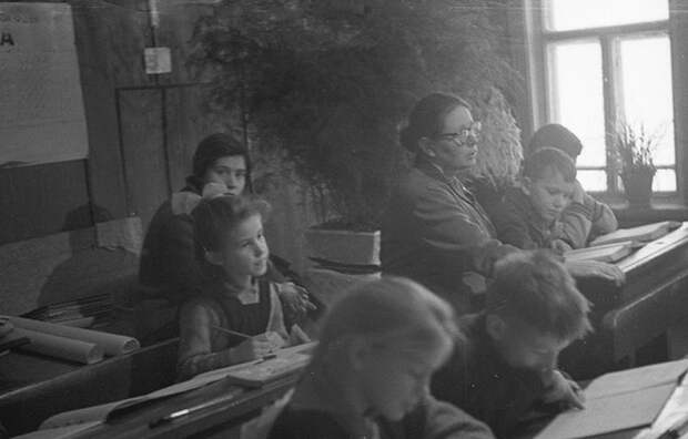 878 Школа в советской деревне 1964 год
