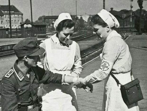 Чем медсёстры вермахта отличались от советских санитарок