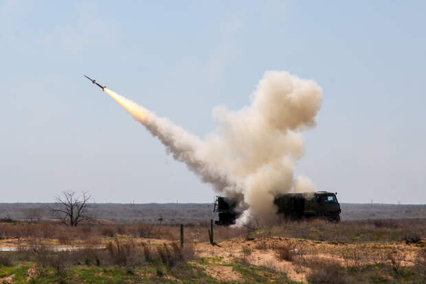 Польша ответила на просьбы Зеленского сбивать ракеты над Украиной