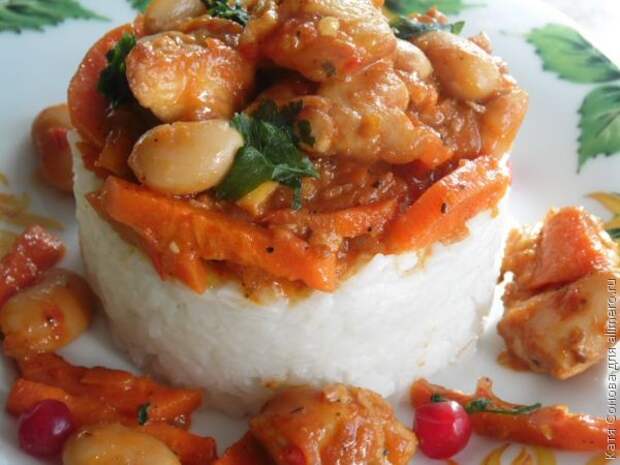 Курица с бобами