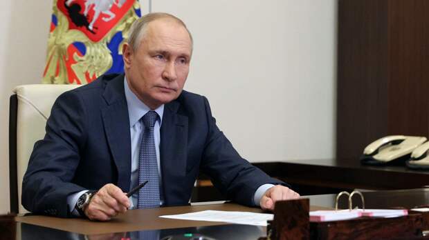 Путин назвал НАТО рудиментом холодной войны 