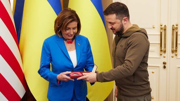 БОЛЬШАЯ ТЕОРИЯ КАТАСТРОФЫ: ЗЕЛЕНСКИЙ ФИНАНСИРОВАЛ НЭНСИ ПЕЛОСИ