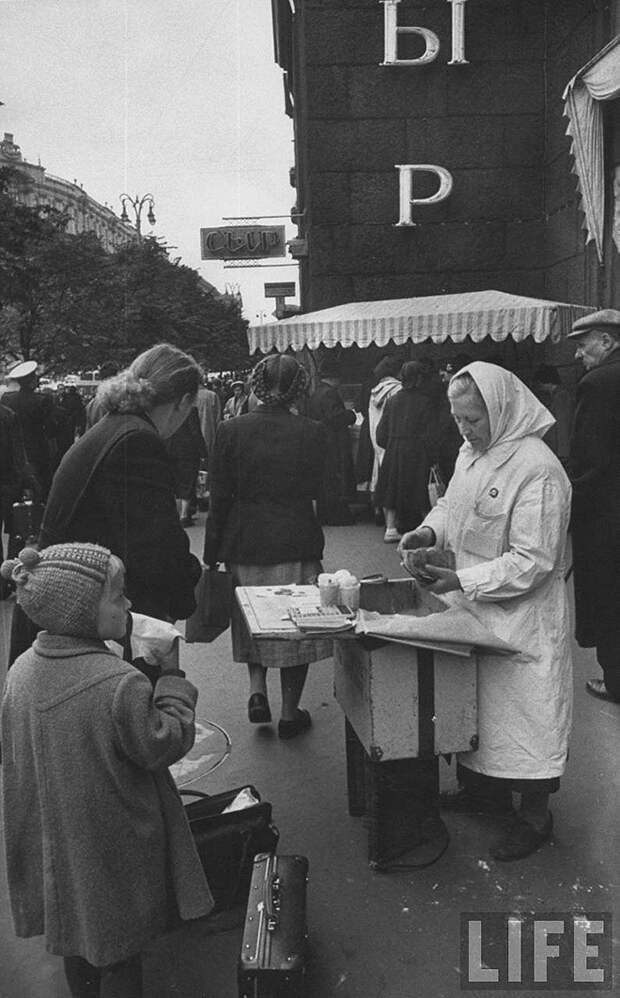 ByLarsen27 Москвички в 1956 году