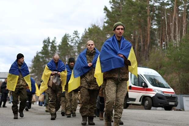 Покалеченные украинские боевики возмутились жутким качеством протезов