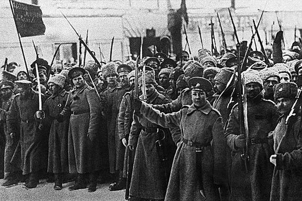 Спусковым крючком Революции стало обрушение тыла из-за ошибки военных
