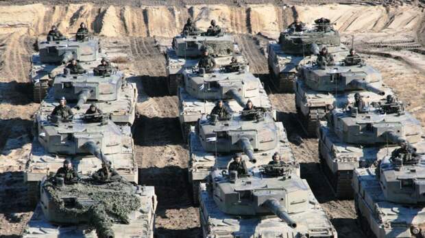 Жарихин: переброска западных танкистов на Украину спровоцирует глобальный конфликт