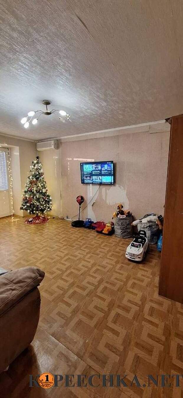 4- х комнатная квартира 80 кв.м проспект Ильича ориентир "Мединститут" в Донецке - 8 400 000 руб