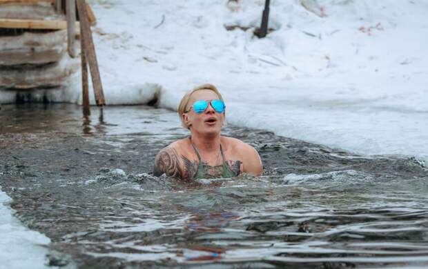 В Крещение можно не нырять в прорубь