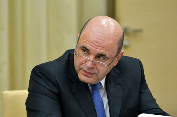 Пилоты попросили Мишустина допустить в РФ иностранные вакцины