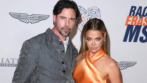 «Я не живу там уже два года»: Дениз Ричардс и её бывшего мужа выселяют из особняка за долги