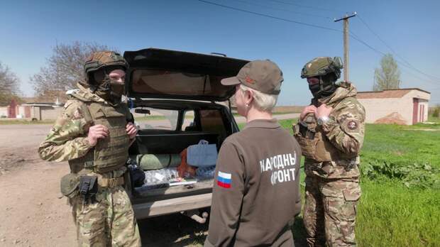 Жители Крыма помогают восстанавливать автомобили бойцов в зоне СВО