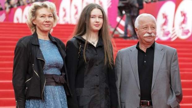 Семья Леонида Якубовича