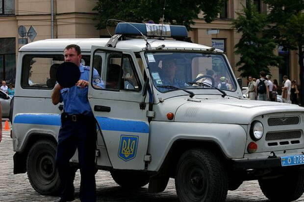 История как дедуля дал всем просраться))