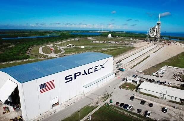 SpaceX уволила часть сотрудников из-за открытого письма против Маска
