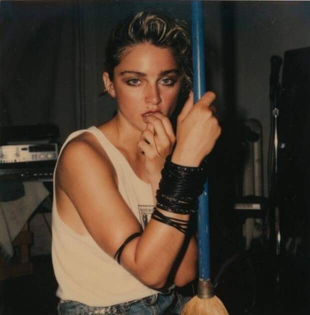 Мадонна, 1982 год   история, смотреть, фото