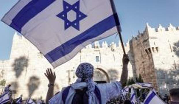 Александр Храмчихин: Трамп расколол «коллективный Запад» с помощью Нетаньяху