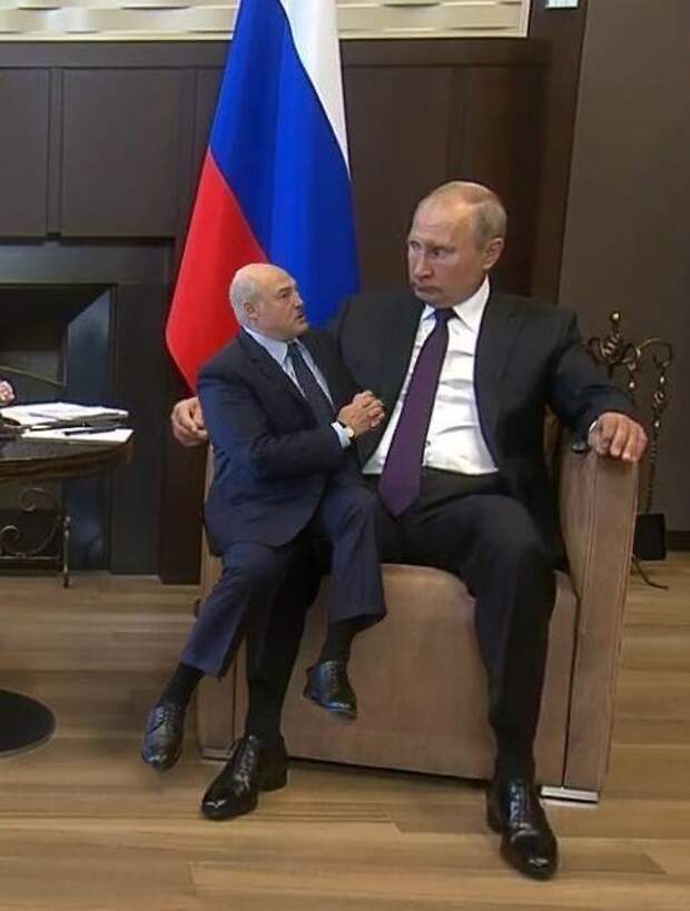 3 700 рублей каждая российская семья подарит Беларуси. Реакция соцсетей на обещание Путина