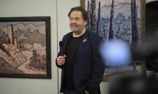 В Архангельске открылась выставка заслуженного художника России Дмитрия Трубина