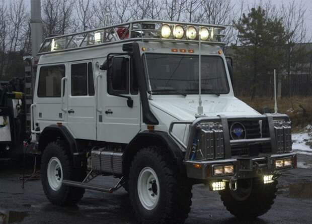 http://www.ridelust.com/wp-content/uploads/2011/01/Maximog-Unimog-600x432.jpg
