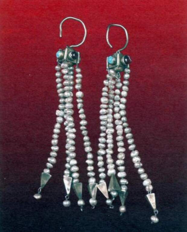 Серьги Великой княгини Рязанской Ефросинии, XIV век.