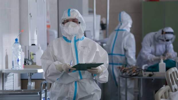 Российские врачи выявили 31 252 новых случая заражения коронавирусом за сутки
