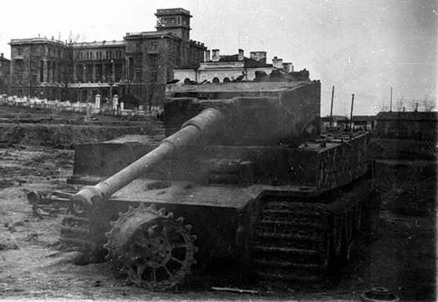 Уничтоженный танк Тигр
