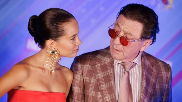 63-летнего Лепса нужно срочно спасать: 19 летняя невеста призналась в ненасытности