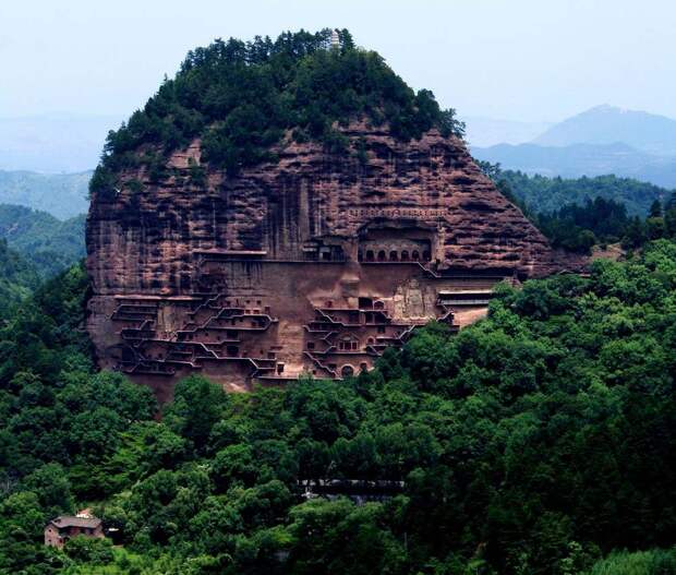 Гроты Майцзишань Maijishan Grottoes 19 Гроты Майцзишань