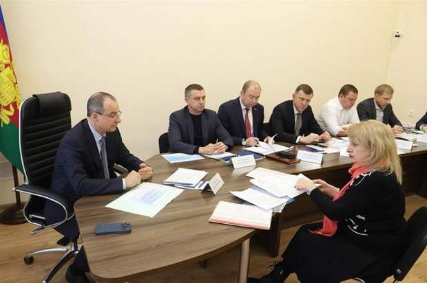 В ЗСК в Краснодаре на личном приеме подняли вопросы дорог Прикубанского округа