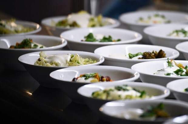 Врач объяснила, почему школьникам не хватает 20 минут на обед