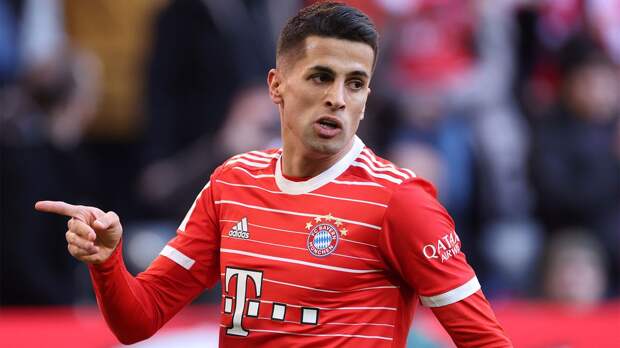 Президент «Барселоны»: «Канселу прилетит завтра и пройдет медицинское обследование»