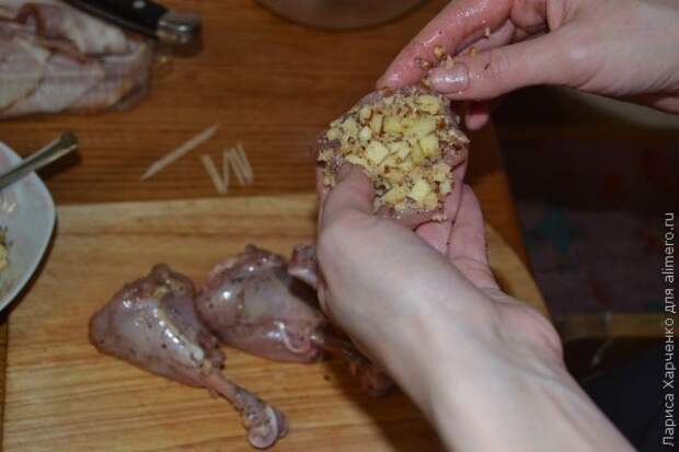 Куриные леденцы с фруктово-ореховой начинкой Куриные леденцы с фруктово-ореховой начинкой