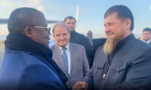 Кадыров встретил в аэропорту Грозного президента Гвинеи-Бисау